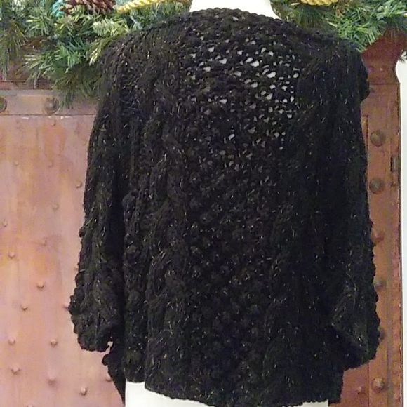 NWT JOHN FASHION BEAUTIFUL TEXTURED, KNITTED SWEATER IN BLACK W/GOLD THREADING. - Picture 5 of 8